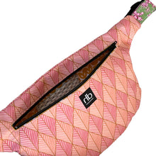 Load image into Gallery viewer, Fanny Pouch - In Pinkness