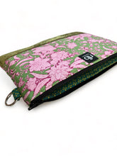 Load image into Gallery viewer, Clutch - Abloom and Velvet