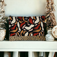 Load image into Gallery viewer, Clutch - New Wave Art with Cheetah