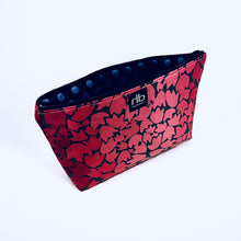 Load image into Gallery viewer, Zipper Pouch with key ring - Ombré Leaves
