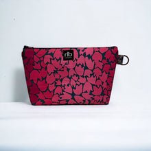 Load image into Gallery viewer, Zipper Pouch with key ring - Ombré Leaves
