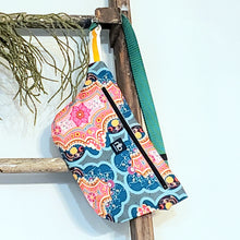 Load image into Gallery viewer, Fanny Pouch - Boho Boutique
